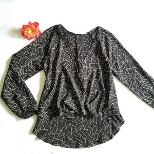 LUSH | High-lo Geometric Pattern Blouse